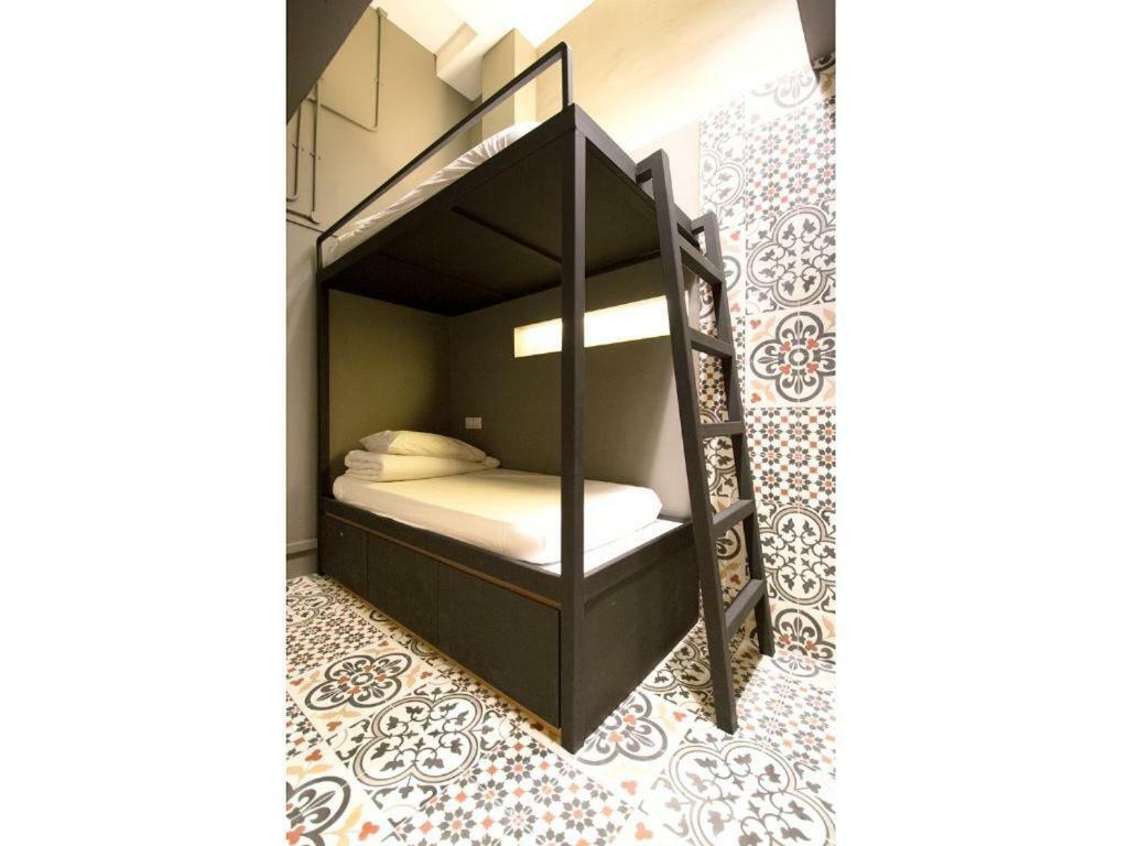 Jamilla Boutique Kapselhotel 2*