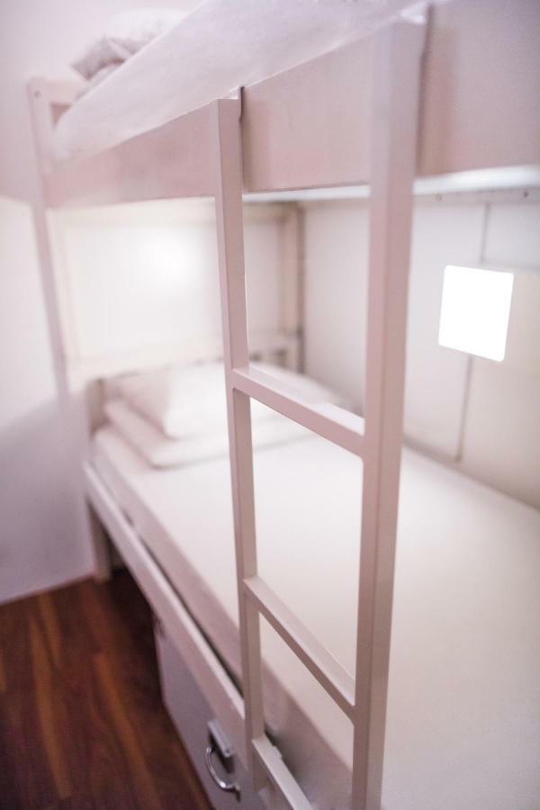 Kapselhotel Jamilla Boutique